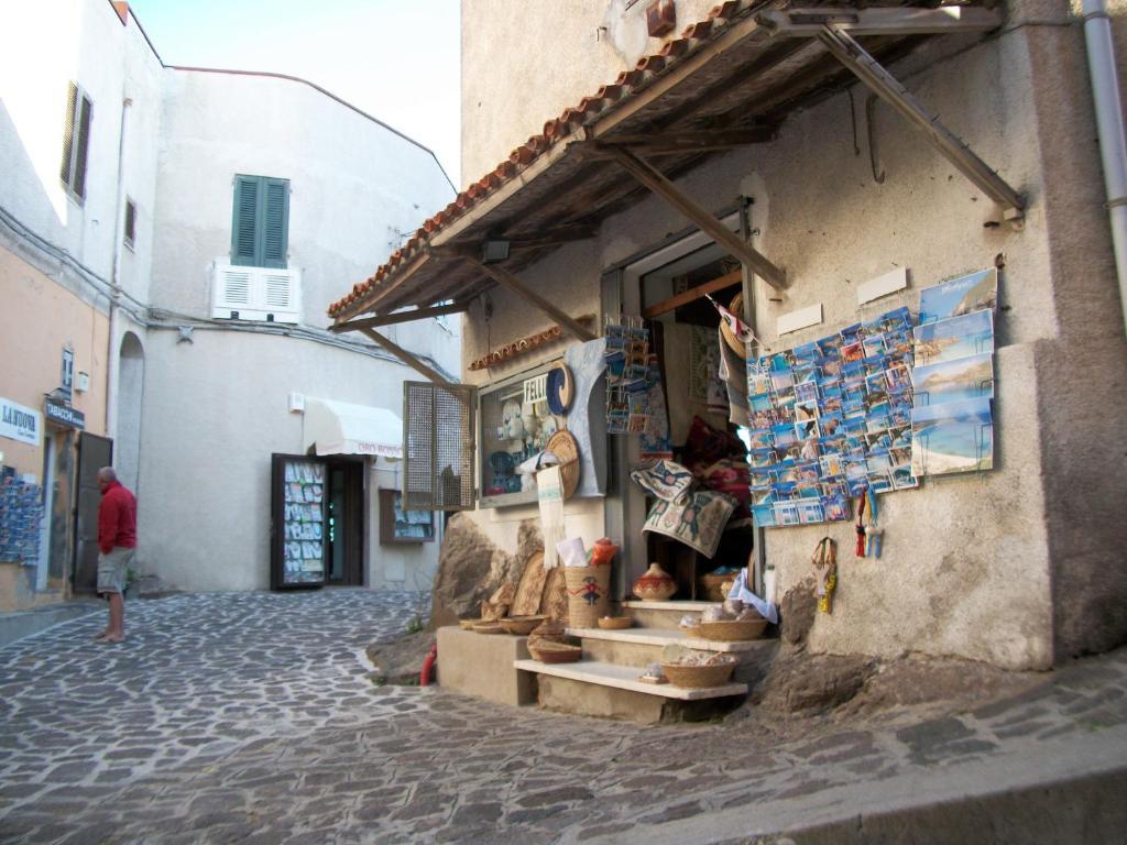 Vicolo Della Luna Castelsardo Exteriör bild